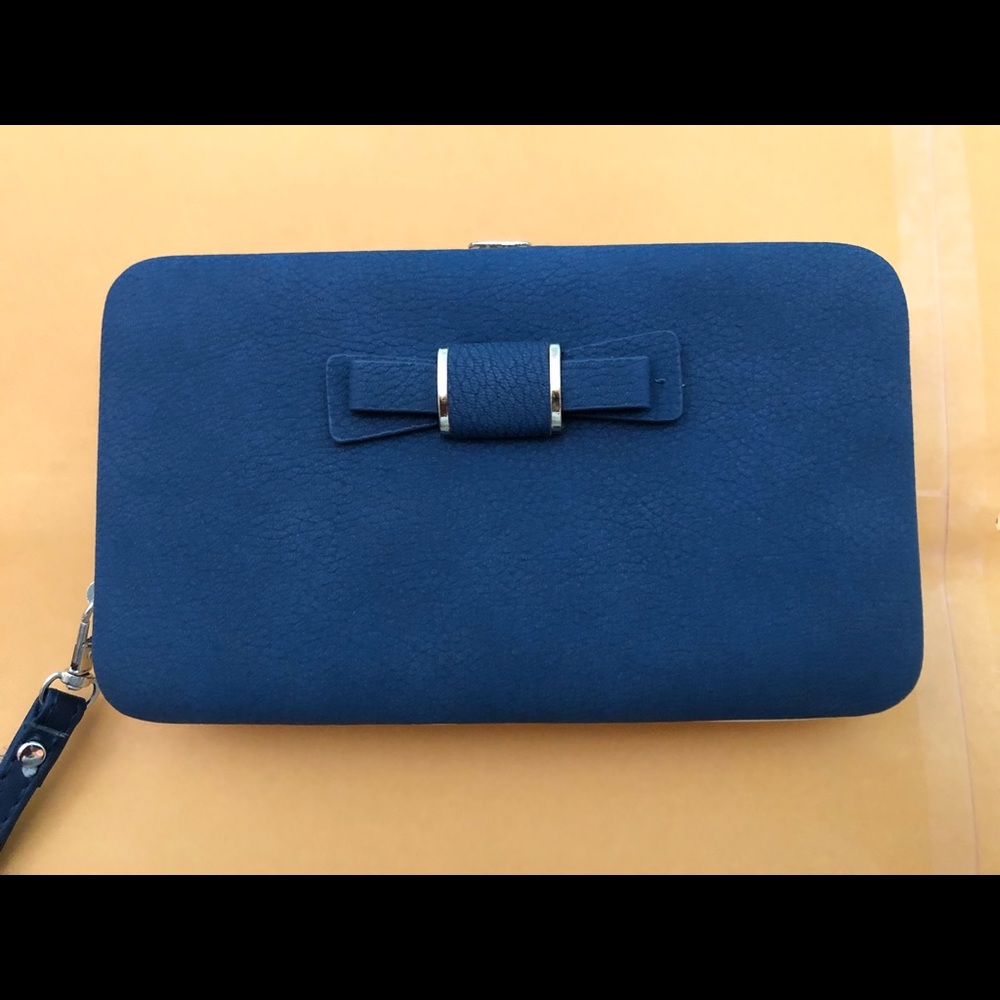 Royal blue wristlet/clutch
